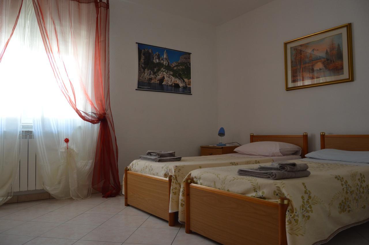 Pietro & Graziella Bed & Breakfast Sorgono Bagian luar foto