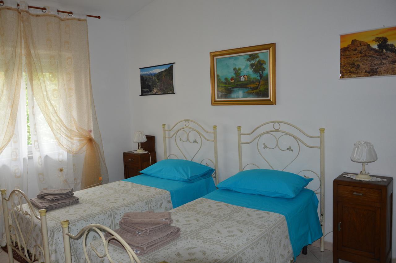 Pietro & Graziella Bed & Breakfast Sorgono Bagian luar foto